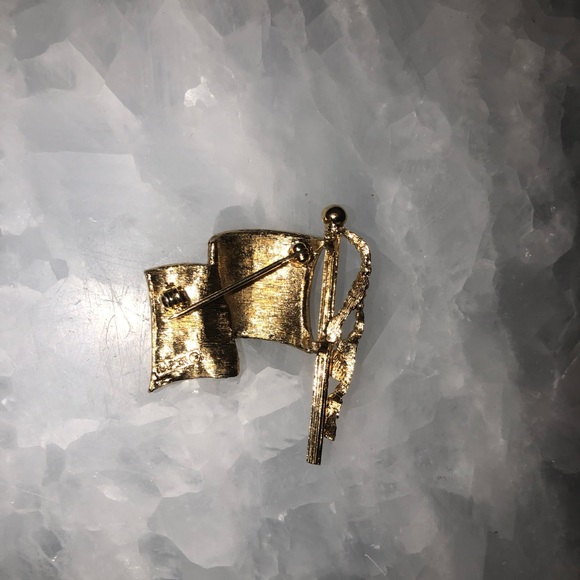 Napier American flag brooch - Picture 6 of 6